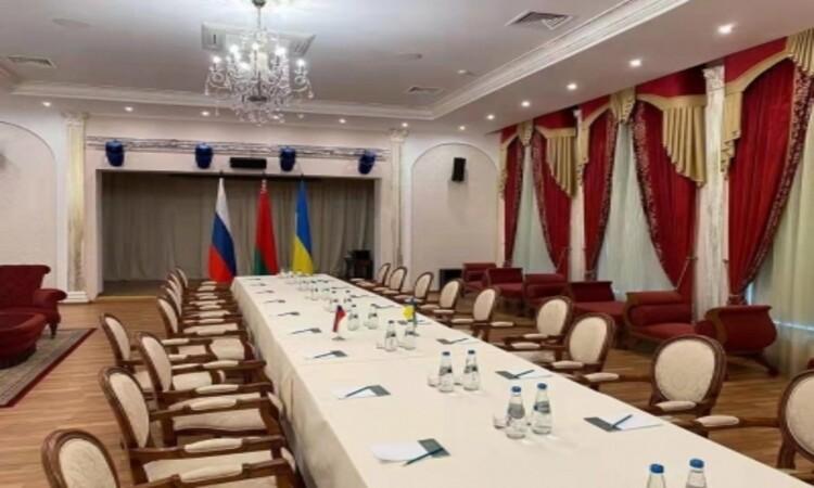 meeting-room-in-an-embassy