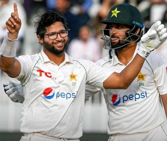 Shafique-Imam-hit-tons-on-final-day