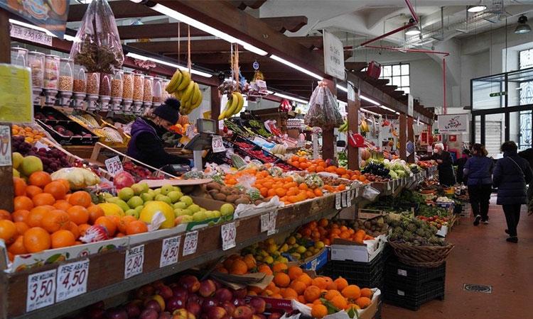 Fruits-Market-Italy