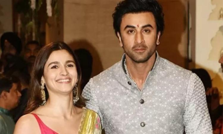 Ranbir-Alia wedding-Big-B-extends-love-filled-wishes