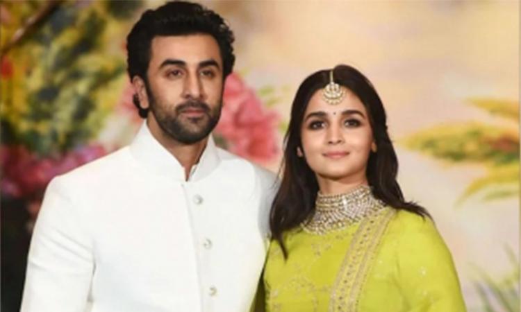 Ranbir-Alia wedding: Family members of the couple reach venue for Haldi