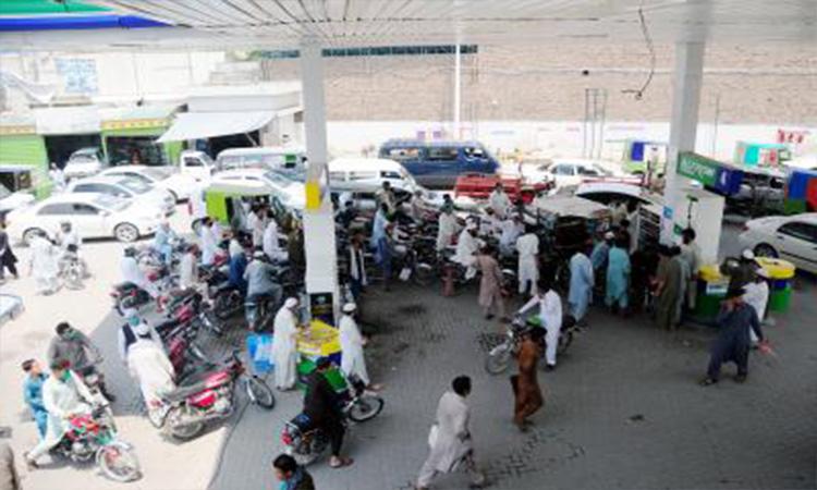 petrol-pump-in-Pakistan