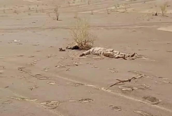 baloch-drivers-traders-walk-in-scorching-heat-desert