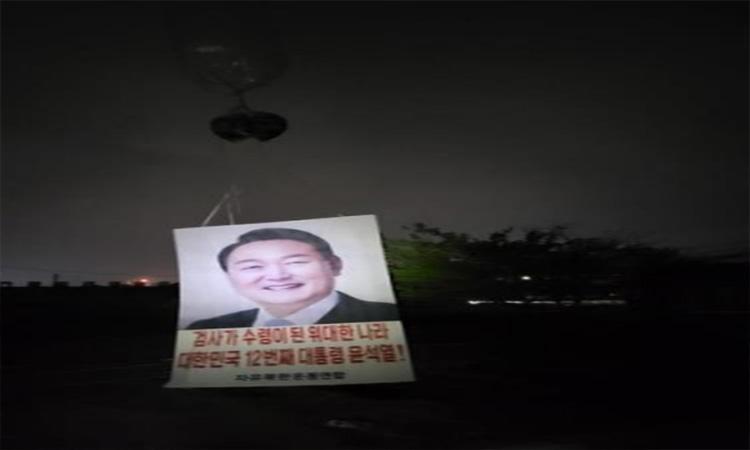 Defectors'-group-sends-balloons-carrying-propaganda-leaflets-to-N.Korea-N-korea,
