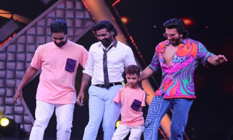 Ranveer-Singh-in-complete-awe-of-'DID-L'il-Masters-5-contestant-Ahmed-Raja's-performance