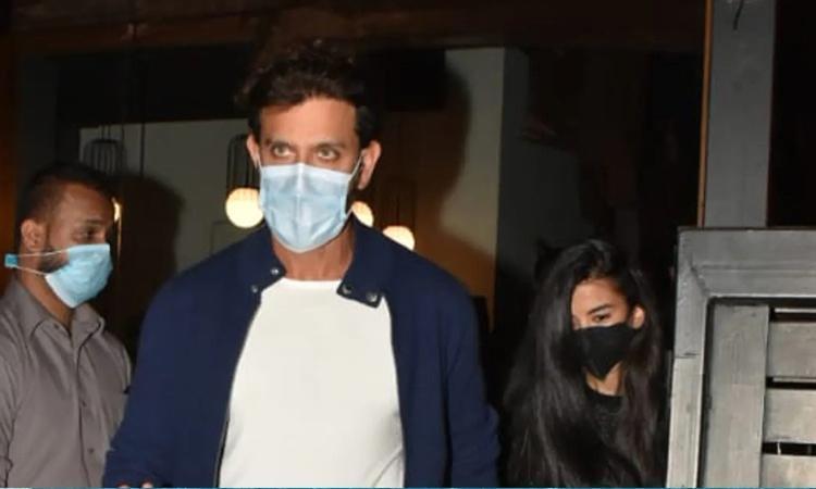 Hrithik-Roshan-Saba-Azad