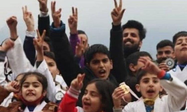 Kashmir-young-future-is-in-stadiums