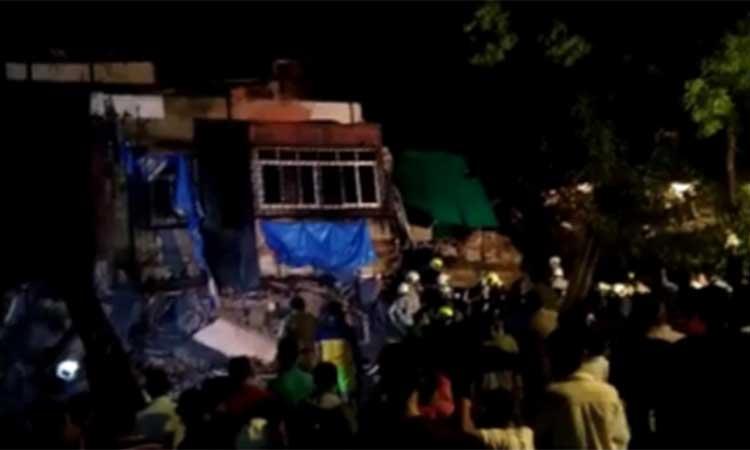Mumbai-residential-building-crash