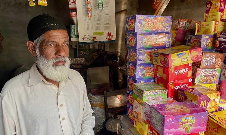 Life-becomes-miserable-in-Pakistan-as-inflation-at-13-yr-high