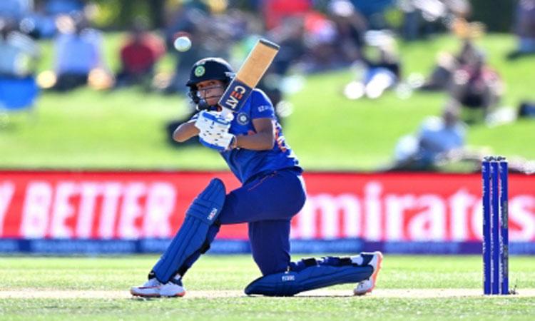 women-cricket