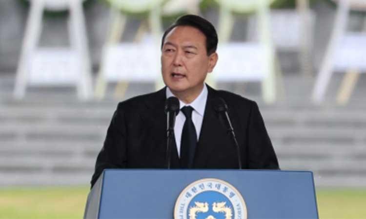 Yoon-Suk-yeol