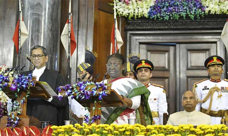 Draupadi-Murmu-Taking-Oath