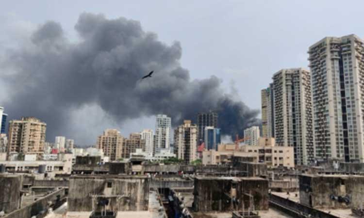 Fire-guts-film-set-in-Mumbai's-Andheri-west-1-dead