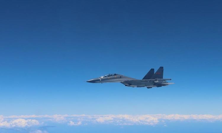 Chinese-Military-War-Plane