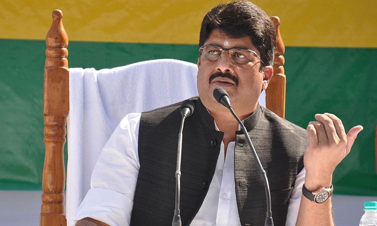 Raja-bhaiya-father-released