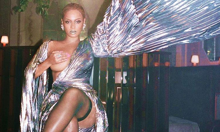 Beyonce's-Renaissance-tops-Billboard