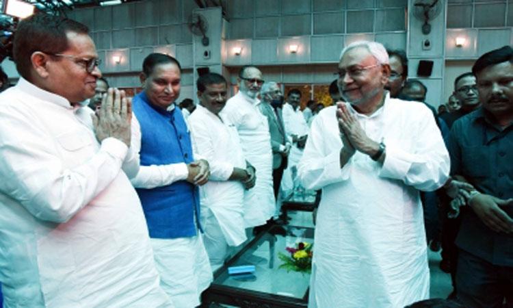 Nitish-Tejashwi-Yadav