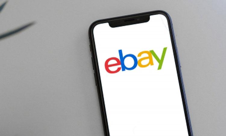 eBay-on-phone