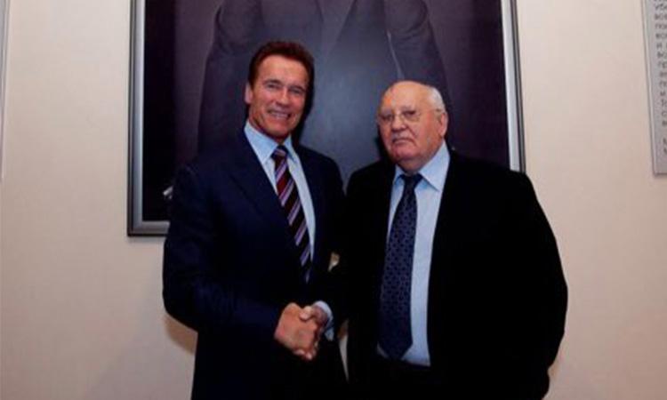 Arnold-Schwarzenegger-Mikhail-Gorbachev