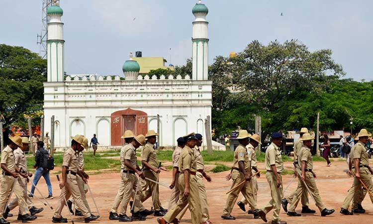Idgah-Maidan-Karnataka-Police