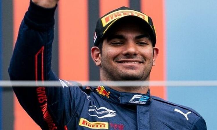 Formula-2-race-Jehan