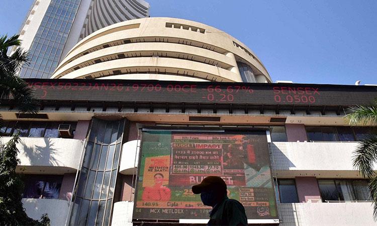 Indices trading down; Sensex falls over 1,000 points