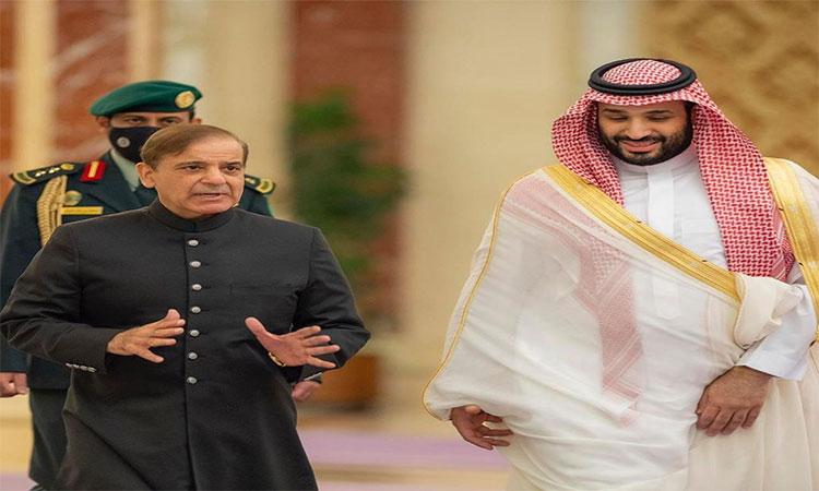 Shehbaz-Shari-and-Saudi-crown-Prince-Mohammad