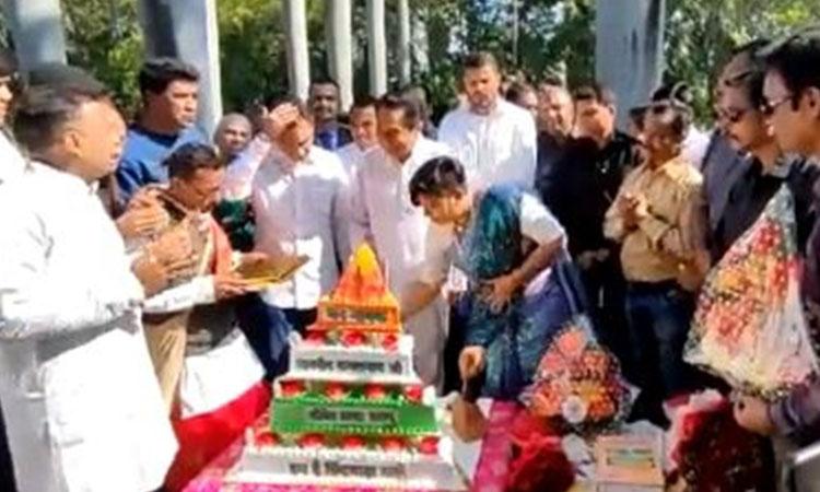 Kamal-Nath-cake-cutting