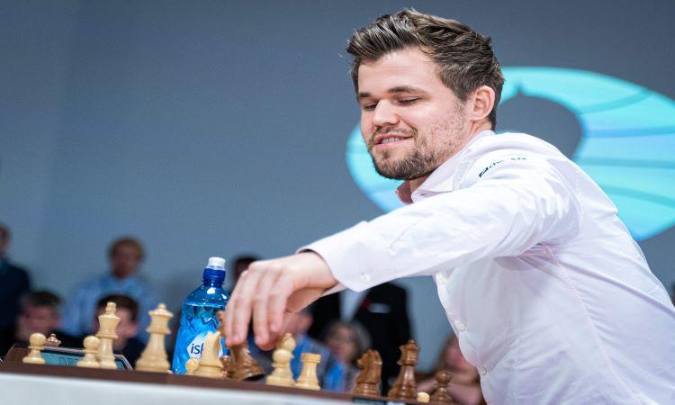Carlsen crowned Finals champ with round to spare - Meltwater Champions Chess  Tour 2022