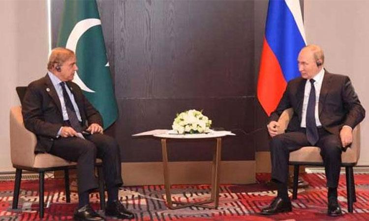 Shehbaz-Sharif-And-Vladimir-Putin