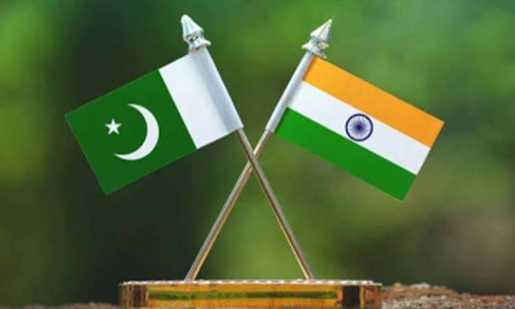 Indian-Pakistani-flag