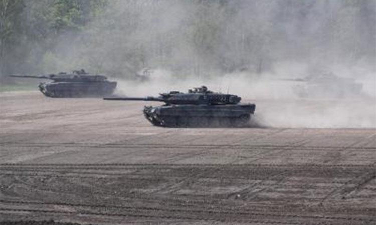 Leopard-2-tanks