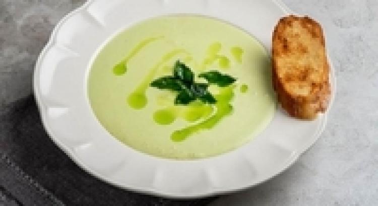 Pistachio-Soup
