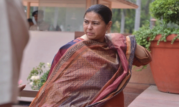 Land-for-job-scam:-CBI-team-at-Misa-Bharti's-house-to-quiz-Lalu-Yadav