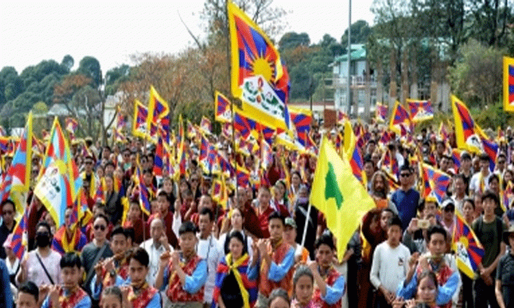 Tibetans-in-exile-endorse-'middle-way'-policy-on-Tibet