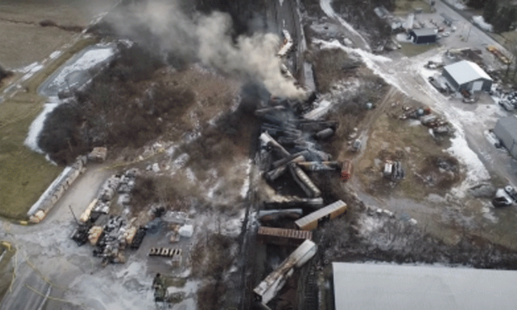 Ohio-sues-railroad-company-over-toxic-train-derailment