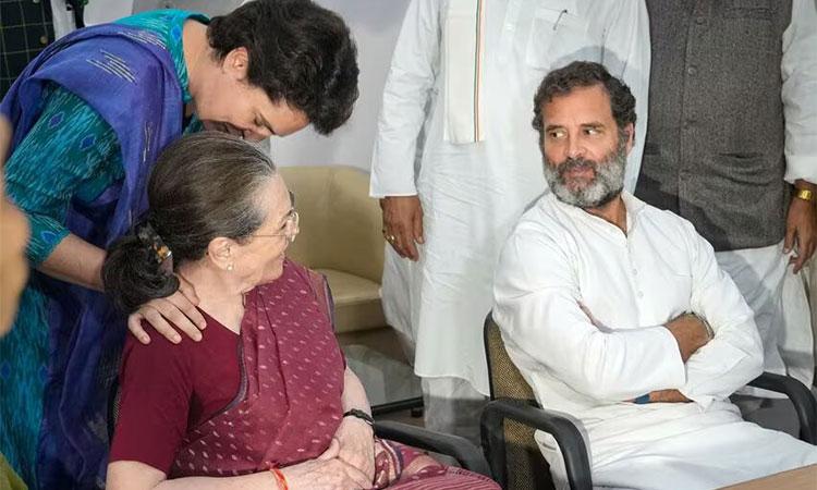 Rahul-Gandhi-Sonia Gandhi-And-Priyanka-Gandhi