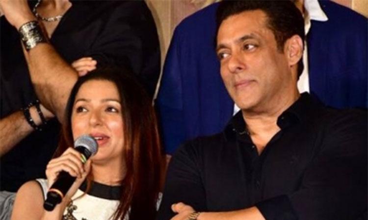 Bhumika-Chawla-And-Salman-Khan