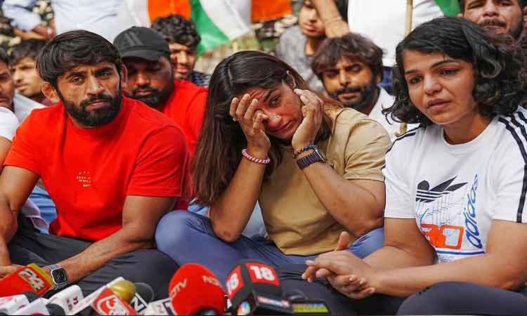Wrestlers-Protest-in-Jantar-mantar