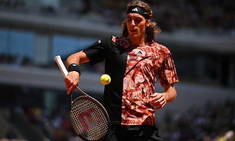 French Open-Tsitsipas quells Vesely