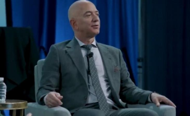 billionaire-Jeff-Bezo
