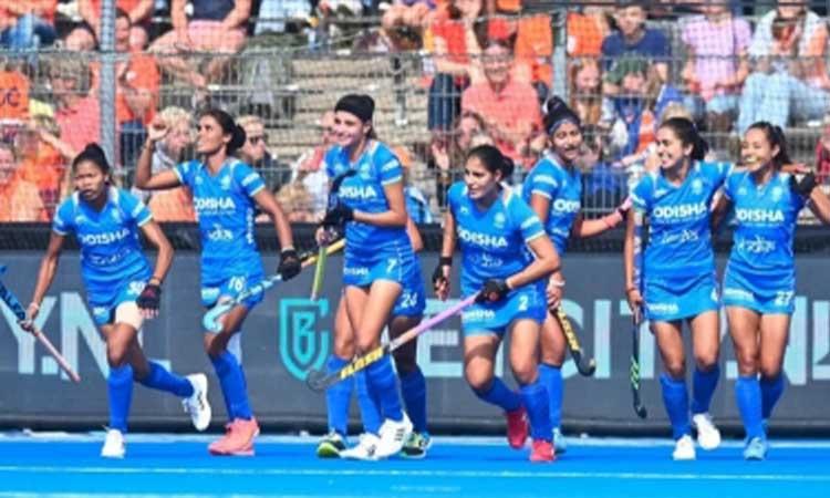 Indian-women's-hockey-team