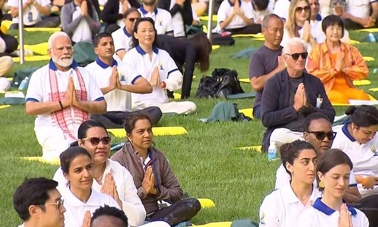 United-Nations-Yoga-session