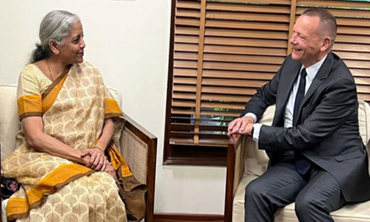 Nirmala-Sitharaman-Emmanuel-Macron