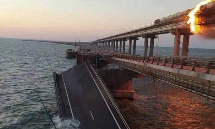 Crimean-bridge-blast-2022