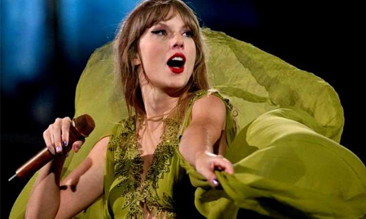 Taylor-Swift-Speak-Now