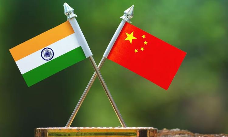 India-China-flags