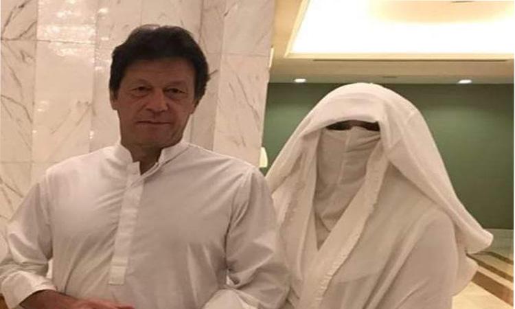 Imran-Khan-could-be-poisoned-in-Attock-jail-says-Bushra-Bibi