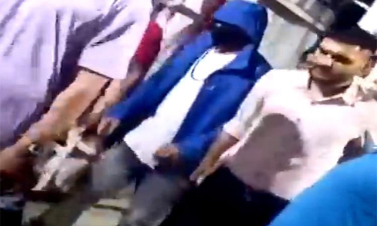 SRK-visits-Vaishno-Devi-shrine-ahead-of-Jawan-trailer-launch-and-release