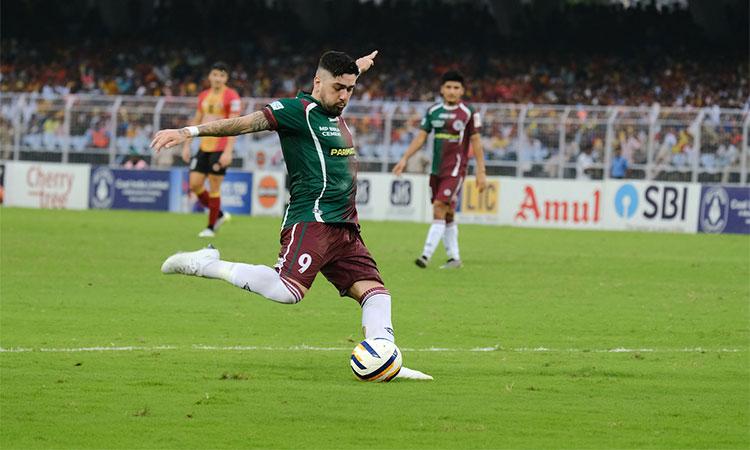 10-man-Mohun-Bagan-beat-archrivals-East-Bengal-crowned-champions